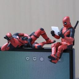 Disney deadpool 2 figura de ação sentado/piso postura modelo anime x-men mini boneca decoração pvc coleção estatueta brinquedo - Image 3