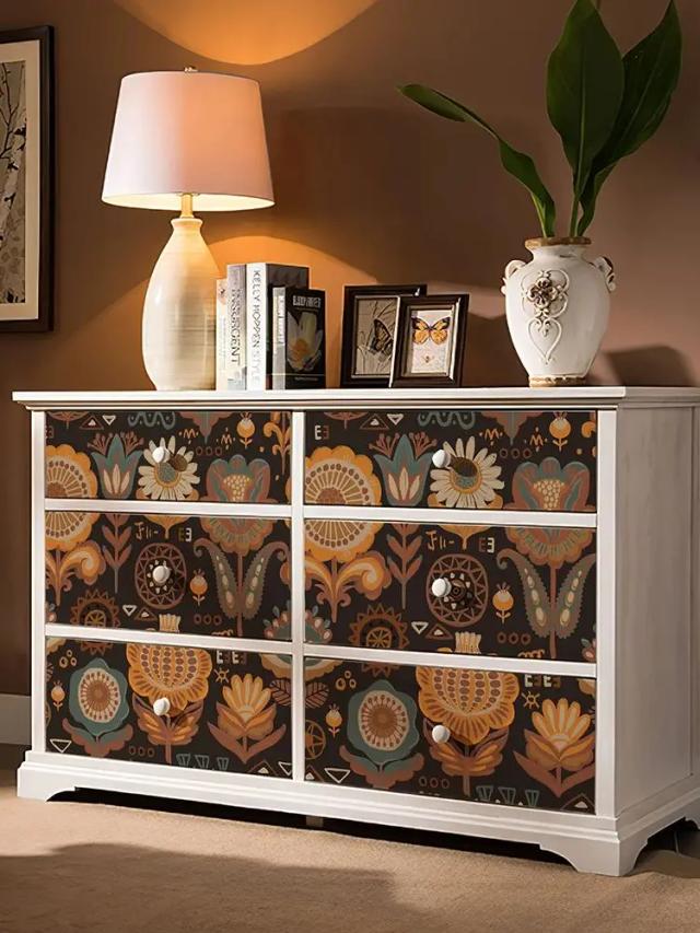 Papel de Parede Floral Boho Retrô: Estilo Vintage com Flores Amarelas e Marrons para Decoração de Ambientes Impermeável e Removível