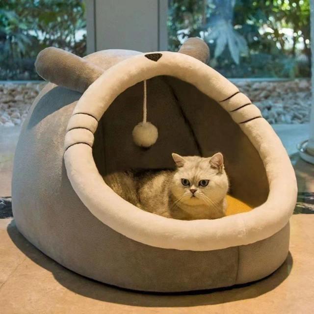 Casa confortável para gatos em todas as estações com canil e suprimentos quentes para inverno e verão