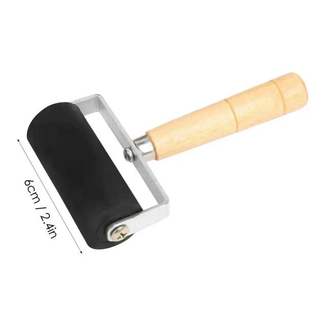 Tinta de Borracha e Ferramentas de Estampagem para Projetos Criativos com Brayer de Rolo na Cor Preta
