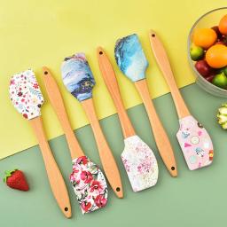 Espátula de silicone antiaderente com cabo de madeira, bolo de creme, tortas, raspador de pizza, liquidificadores de pastelaria, massa de manteiga, misturador - Image 2