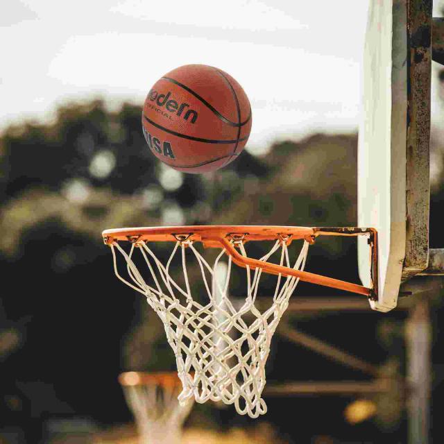 Bola de Basquete Profissional de Borracha Durável para Adolescentes - Ideal para Treinamento e Jogos ao Ar Livre
