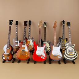Miniatura guitarra réplica mini baixo elétrico modelo de exibição de madeira mini instrumento musical casa bonecas acessórios coleção decoração - Image 1