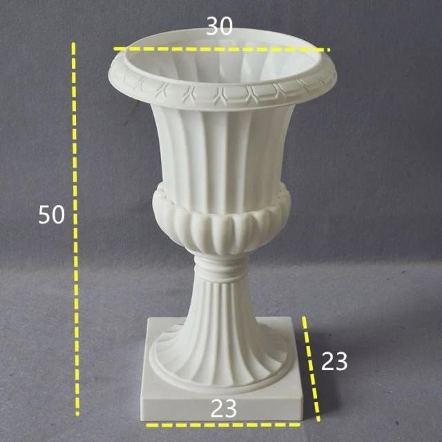 Vasos Grandes de Plástico Dourado para Decoração de Festas e Casamentos com Enfeites Fotográficos e Suportes de Fundo Originais