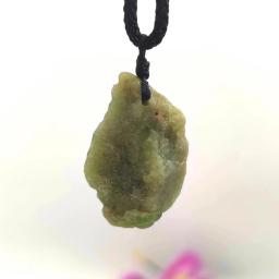 Áspera Pedra Natural Colar de Pingentes, Apatita Verde Aleatória, Cristal de Quartzo, Cura Reiki, Artesanato Pedras Preciosas, Decoração Jóias, 1Pc - Image 4