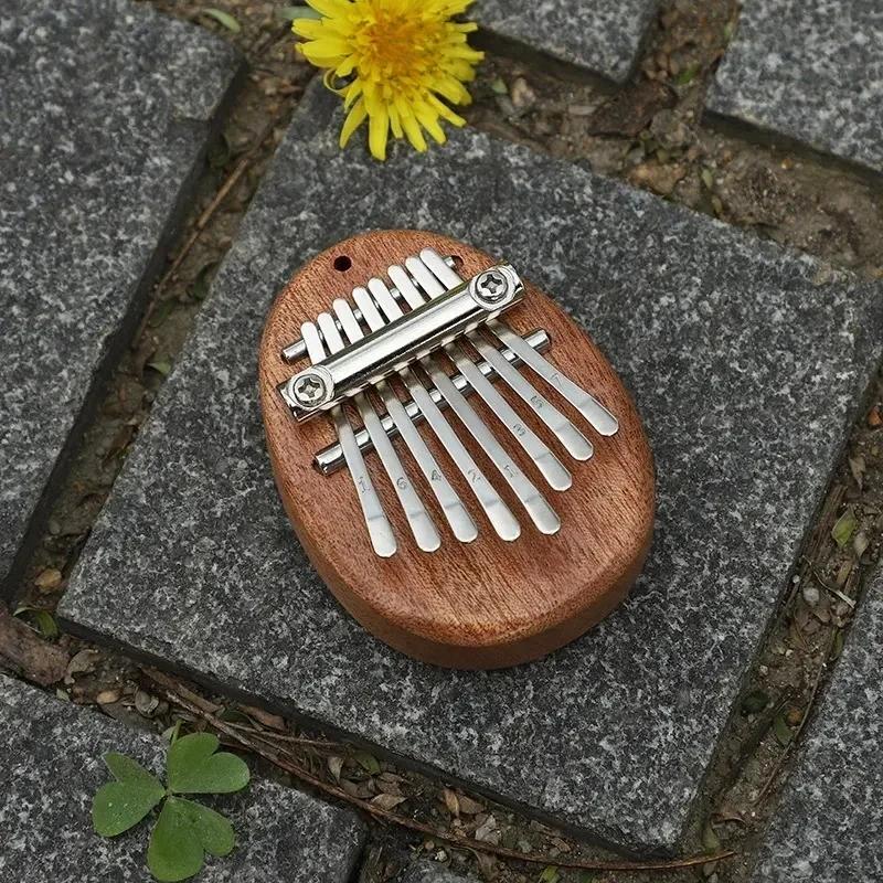 Mini Kalimba De Madeira Dedo Polegar Piano, Presente Pingente Requintado, Bom Acessório Musical, 8 Chaves, Alta Qualidade - Image 1