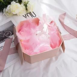 100 pçs/saco penas coloridas material de embalagem de presente caixa de enchimento suprimentos diy artesanato festa de aniversário de casamento decoração acessórios - Image 1