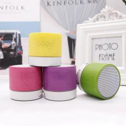 Mini alto-falante sem fio compatível com bluetooth, subwoofer dazzle crackle, luz de 7 cores, mini alto-falante portátil pequeno - Image 3