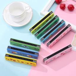 Double Row Wooden Harmonica para iniciantes, Blowable, 16 buracos, Cute Cartoon Pattern, Brinquedos Educativos Musicais para Crianças e Crianças - Image 1