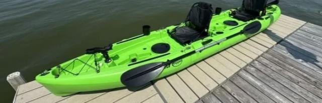 Caiaque de Pesca Modular para 2 Pessoas com Pedal Drive e Alta Qualidade - Ideal para Desportos Aquáticos