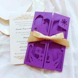 Cartões personalizados do casamento da princesa, envelope DIY da fita do ouro, Quinceanera convida, Rapunzel roxo, 50X - Image 3