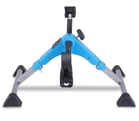 Exercitador de pedal dobrável com display eletrônico para treino de pernas e braços