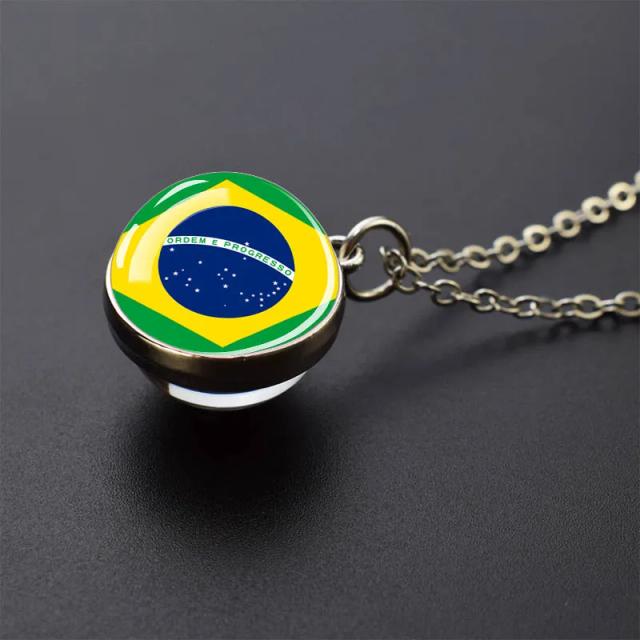 Colar de Vidro com Bandeira Nacional para Fãs de Futebol - Pingente Perfeito para Jogos em 2022