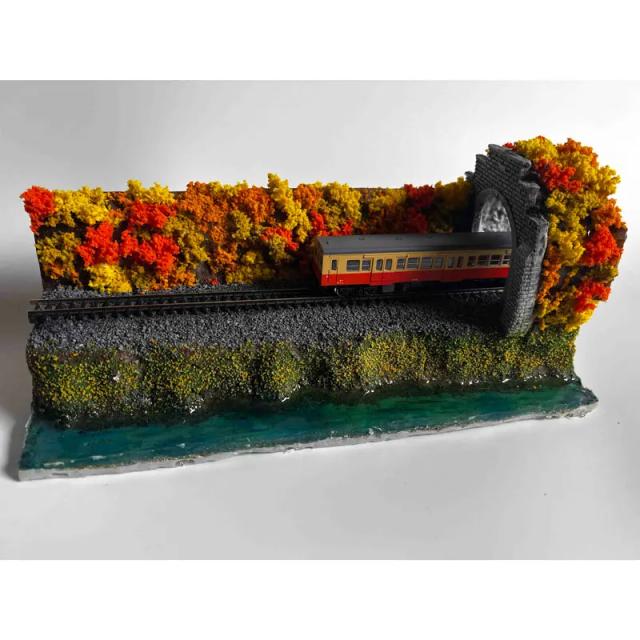 Miniatura de Trem em Escala 1/160 com Túnel e Paisagem de Areia para Coleção e Montagem de Cena Ferroviária