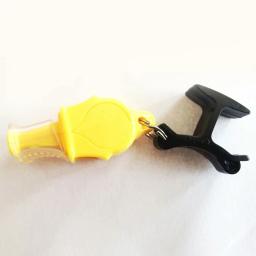 Futebol Árbitro Apito Finger Grip Clip, Braçadeira Suporte para Basquete, Treinador Acessórios, 1x - Image 4
