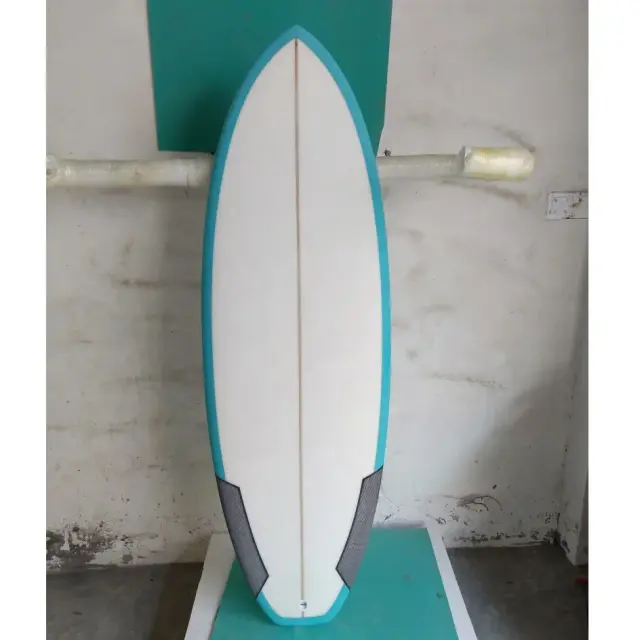 Prancha Shortboard Personalizada em Epóxi e Fibra de Vidro de Alta Qualidade