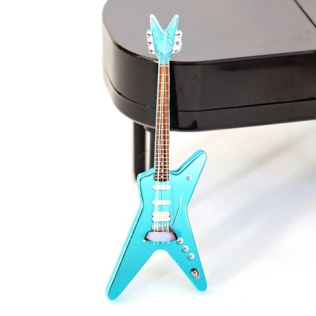 Teclado Eletrônico Miniatura para Casa de Bonecas - Piano Decorativo 1:12, Acessório Musical e Ornamento para Decoração Infantil