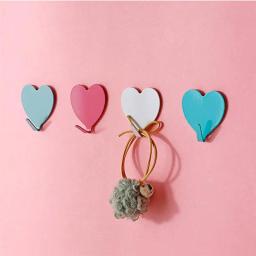 2Pcs Wall Mounted Ganchos Heart Shaped Adesivo Cabides Brasão Gancho Traceless Cabide Chave Ganchos Decorativos para Cozinha de Casa - Image 5