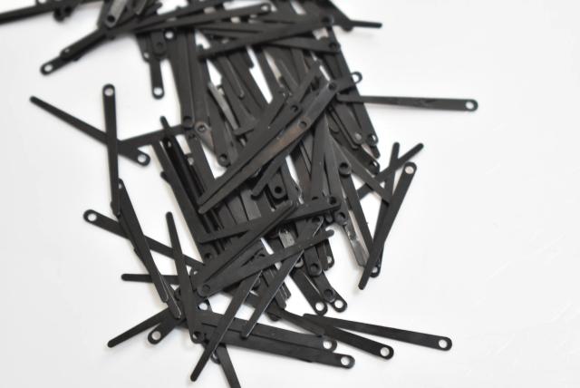 Acessórios para Saxofone: 50 Peças em Preto com Design Primavera Estilizado
