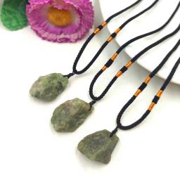 Áspera Pedra Natural Colar de Pingentes, Apatita Verde Aleatória, Cristal de Quartzo, Cura Reiki, Artesanato Pedras Preciosas, Decoração Jóias, 1Pc - Image 2