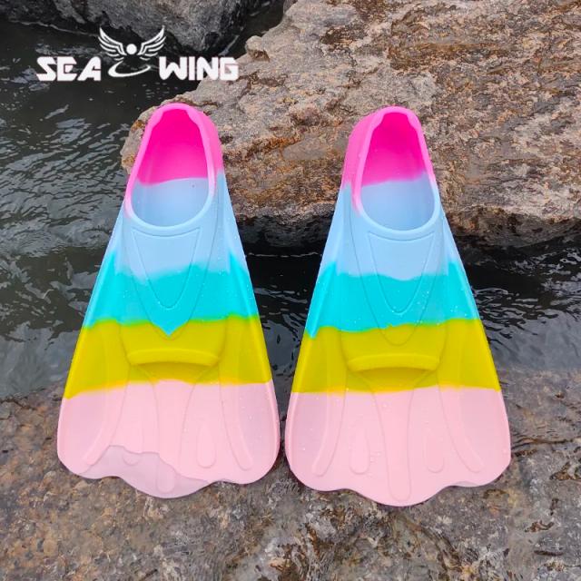 Nadadeiras Coloridas de Treinamento para Natação e Sapatos de Mergulho de Silicone, Confortáveis e Ideais para o Turismo de Verão