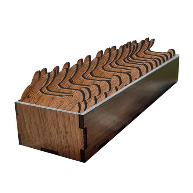 Organizador de Fios Bordados com Suporte de Bobina em Madeira e Design de Animais - Ovelhas e Gato para Ferramentas de Costura