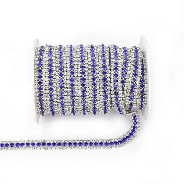 Cadeia de Vidro Colorido com Strass para Decoração de Vestuário, 3 Linhas, Base Dourada e Garras Prateadas, 1 Jarda