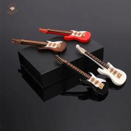 Mini guitarra elétrica em miniatura de madeira, instrumento musical, decoração de guitarra, presente para quarto, sala de estar, 1pc - Image 4