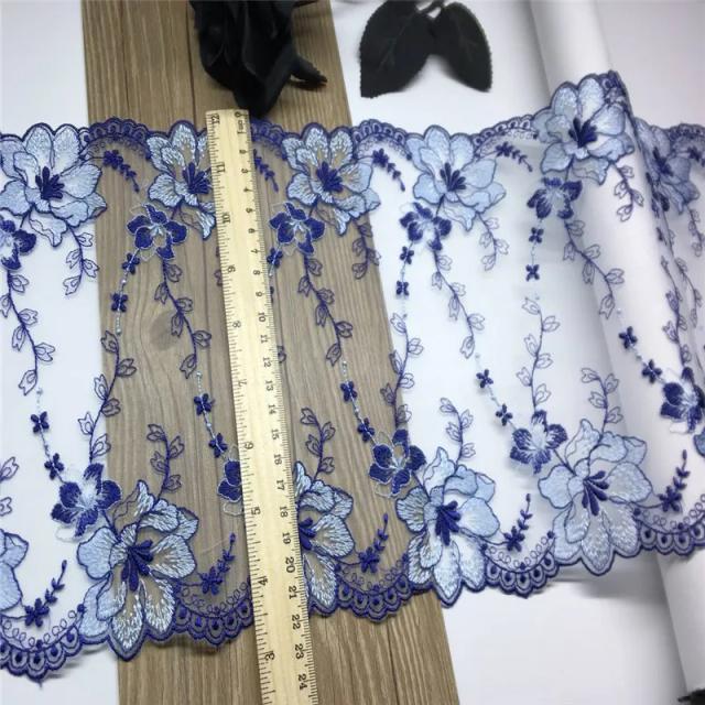 Tecido Azul Floral com Bordado e Rendas para DIY em Vestidos e Acessórios de Moda