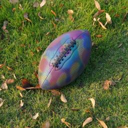 Treinamento Refletivo Rugby Ball, Reflexo Holográfico, Couro Pu, Brilho Escuro Futebol Americano, Bolas de Futebol para Adolescentes, Adultos, Júnior - Image 6