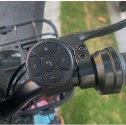 Fone de ouvido Bluetooth sem fio com botão remoto, capacete, motocicleta, bicicleta, guidão, controlador de mídia, controle do volante do carro, 5,3 - Image 2