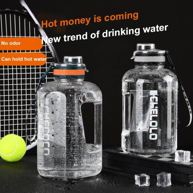 Garrafa Esportiva Tritan 1,5L a 2L Livre de BPA com Chaleira Grande e Copo para Bebidas