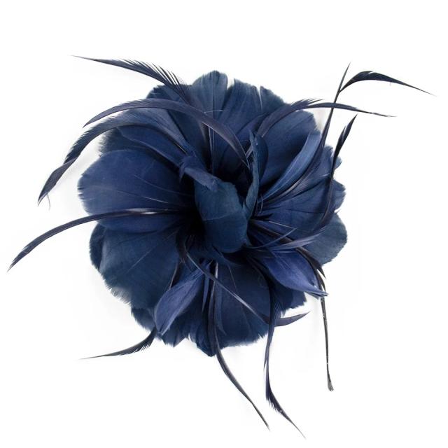 Grampo de Cabelo Feminino com Flor de Pena Azul Escuro - Broche Floral Elegante para Noivas e Eventos Especiais