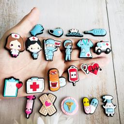 Cute Medical Doctor Shoe Charms para Crocs, Sandálias Acessórios, Decorações de Sapato, Pins, Crianças, Mulheres Favor Gift, New Arrivals - Image 3