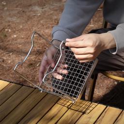 Portátil e leve Camping Grill, Grelha ajustável em aço inoxidável, Design dobrável, Perfeito para caminhadas piqueniques e pesca - Image 3