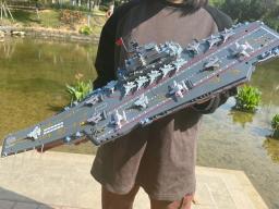 Barco de casco super longo RC carregando para crianças, navio de guerra RC militar, brinquedo elétrico para menino, navio porta-aviões Warsh, 68cm - Image 1