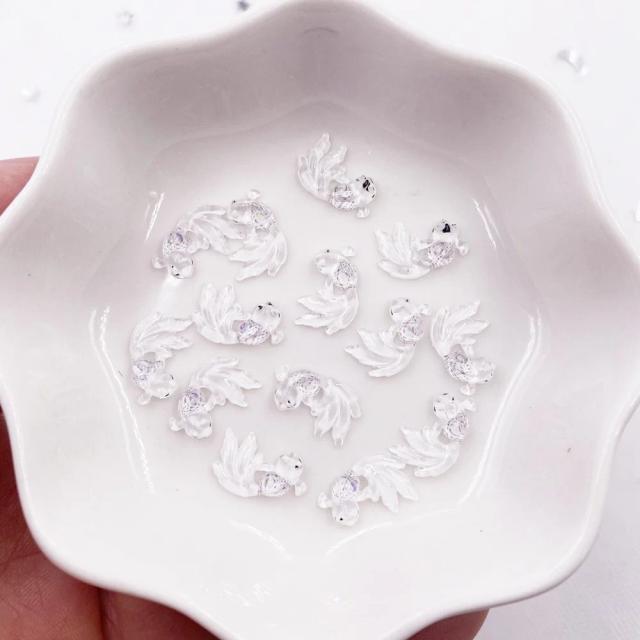 Mini Peixinhos Coloridos em Resina: 50 Peças de Strass para DIY, Scrapbook e Manicure