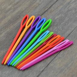 20pcs cor misturada 7cm/9cm agulhas de tricô de plástico ganchos de crochê agulha de fios de lã crianças diy camisola ferramentas de tecelagem acessório - Image 2