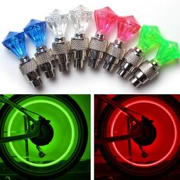 Bicicleta LED Válvula Luzes, MTB Acessórios, Raios De Roda, Pneu Ciclismo, Lanterna Lâmpada, Baterias, Tampas De Pneus, 2Pcs - Image 1