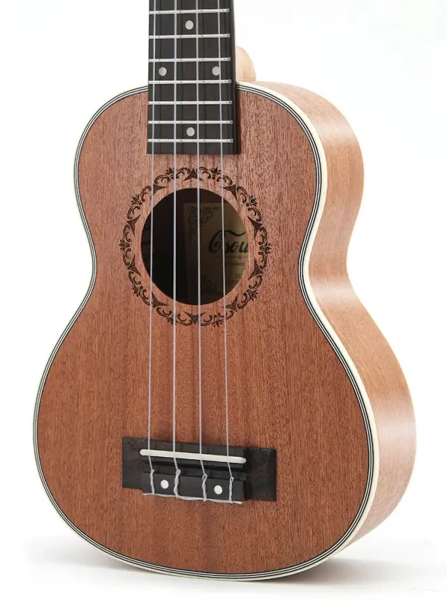 Venda quente: Ukulele Soprano Mini em Mogno com 28 Padrões de 4 Cordas de Nylon