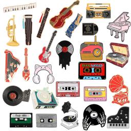 Instrumento musical série esmalte pinos fita personalizada piano guitarra gravador broches de música lapela emblemas moda jóias presentes - Image 1