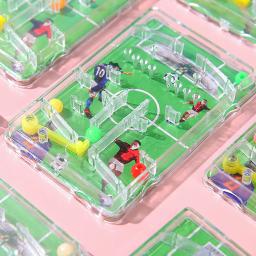 5 pçs jogo de labirinto de futebol crianças aprendizagem precoce brinquedos festa de aniversário decoração presentes meninos meninas brinquedos de futebol saco de presente giveaway - Image 1