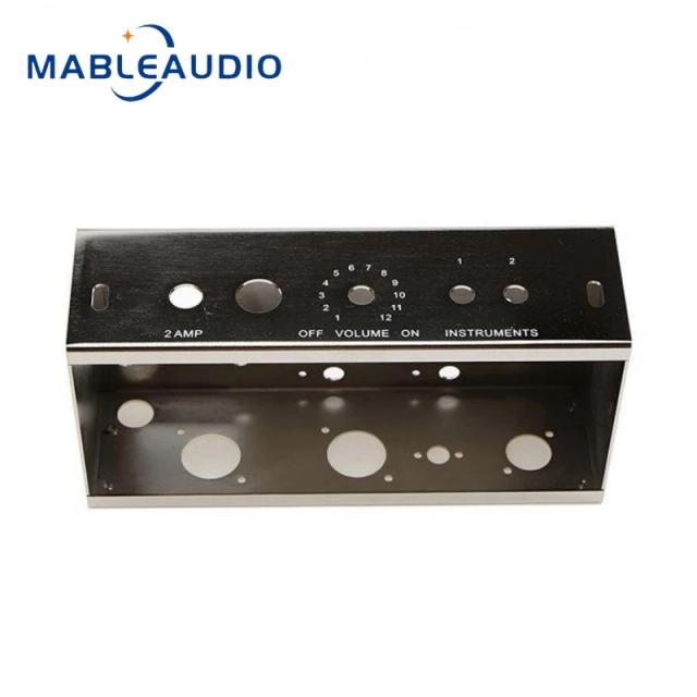 Guitarra Aço Cromado Chapeado com Amplificador Deluxe Champ 5F1 e Chassi Inclusos