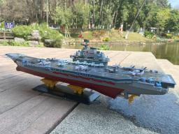 Barco de casco super longo RC carregando para crianças, navio de guerra RC militar, brinquedo elétrico para menino, navio porta-aviões Warsh, 68cm - Image 4