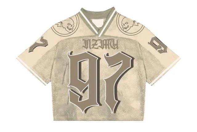 Camiseta de treino masculina personalizada azeitona, design esportivo Y2K em meia manga, alta qualidade e estilo britânico.