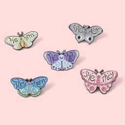 Alfinetes de lapela gramatical para crianças, jóias esmaltadas, emblema de inseto agradável, presente para amigos, ELA, ELAS, ELE, ELE, ELE, Princesa - Image 5