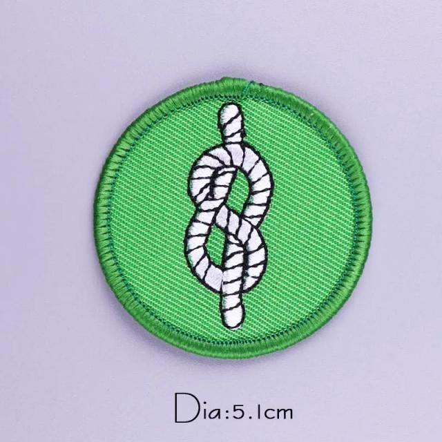 Patches Termoadesivos para Vestuário: Emblemas de Basquetebol DIY, Remendos Bordados para Jeans e Adesivos Esportivos
