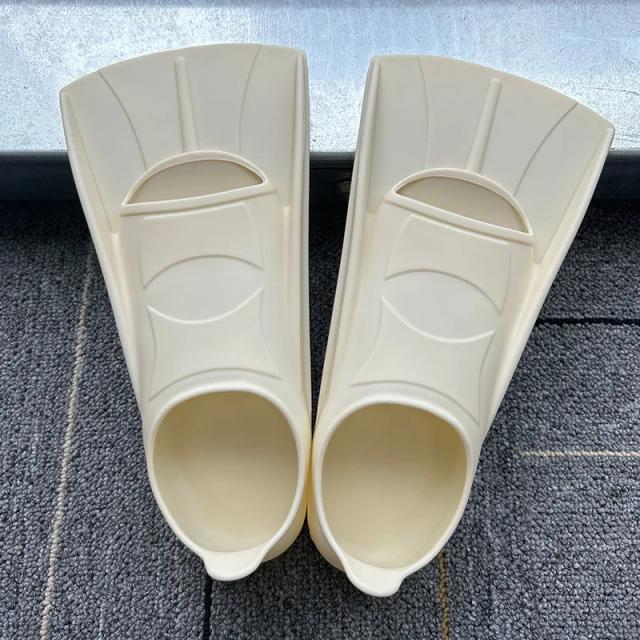 Nadadeiras de Silicone Profissionais para Natação e Mergulho Adulto - Modelo Sapo Curto
