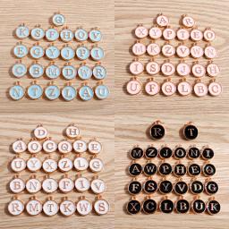 10 pçs 4 cores bonito mini alfabeto 26 letras encantos para fazer jóias diy brincos pingentes colares pulseiras artesanato suprimentos - Image 1
