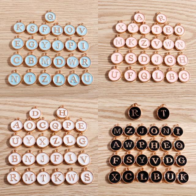 Mini Alfabeto em 4 Cores: 10 Peças de Encantos para Brincos, Pingentes e Acessórios DIY